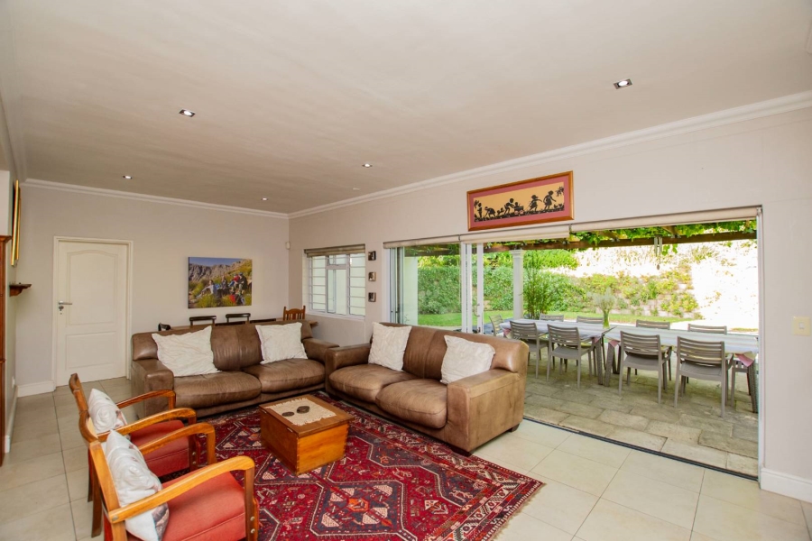 4 Bedroom Property for Sale in Uniepark Western Cape